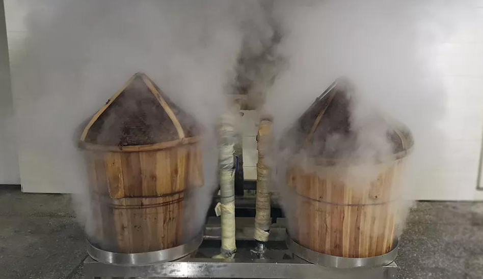 科技釀酒新趨勢(shì)，蒸汽發(fā)生器釀酒好幫手！發(fā)酵蒸餾都離不開(kāi)它